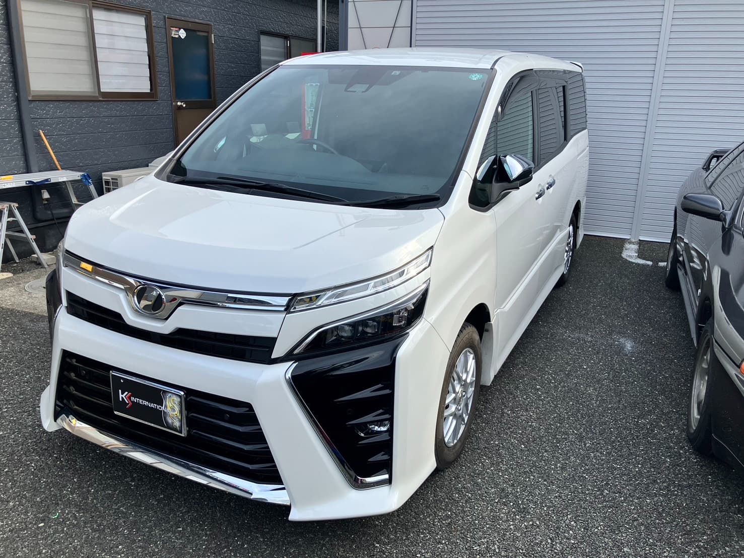 VOXY　煌2の画像